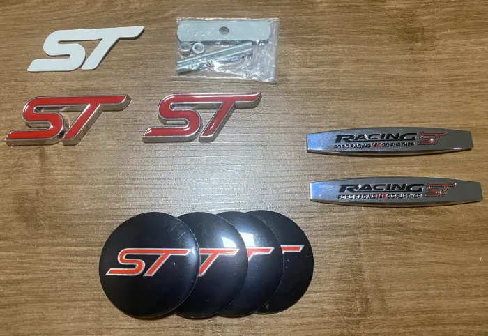 Emblemas ST Ford New Fiesta