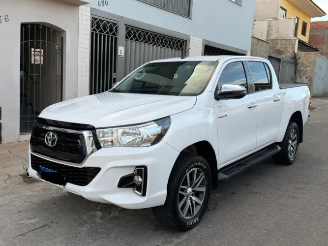 Toyota Hilux CD SRV 4X4 2.8 TDI Diesel Aut. 2020