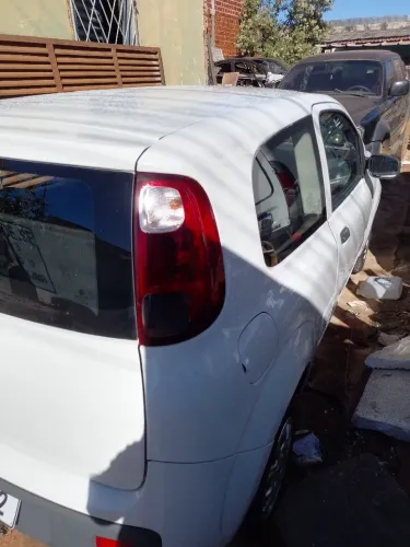 Fiat Uno Vivace Celeb. 1.0 EVO F. Flex 8V 3P 2015