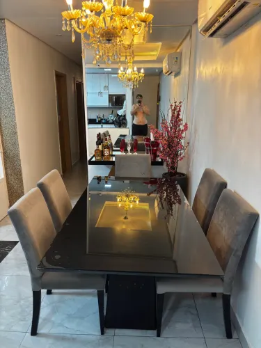 Mesa de jantar preta 6 lugares