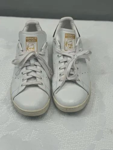 ADIDAS STAN SMITH 41/42 TRAZIDO DO JAPÃO 
