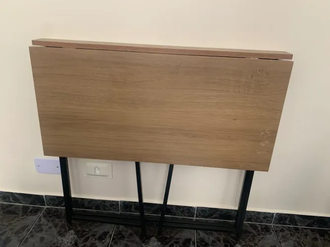 Mesa de escritório que abre e fecha 