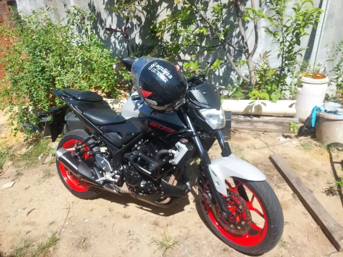 Moto Yamaha MT-03 2020 