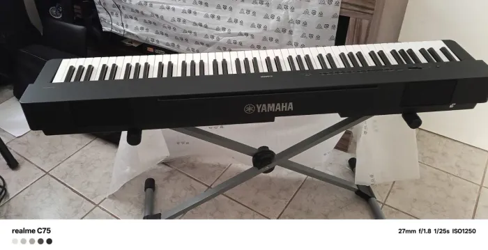 Teclado/Piano Yamaha P225