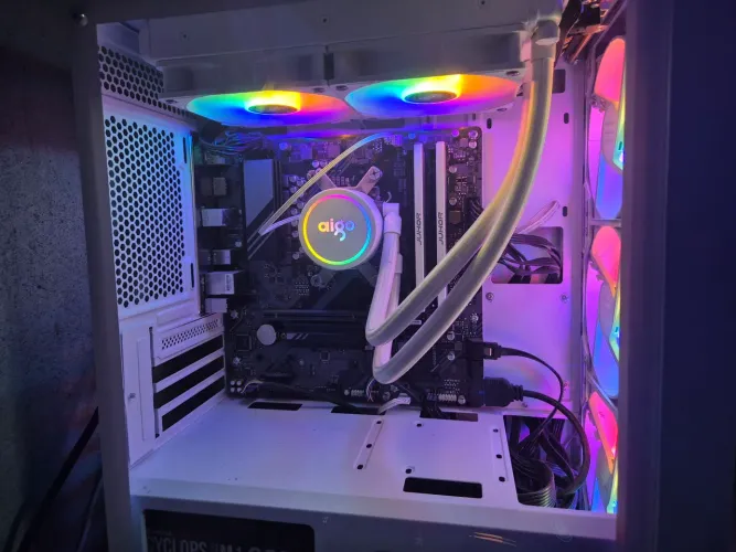 PC Gamer Ryzen 8600g 32gb DDR5