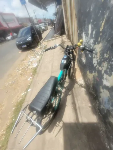 Motorizada 80 cc perfeito estado