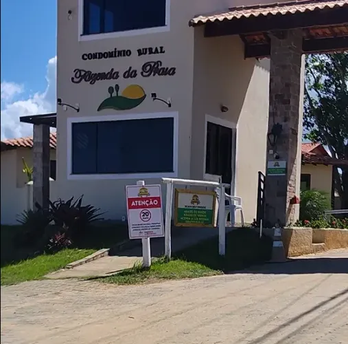 Terreno 3.000m2 com sítio e construção! Cond. Sítios a 10min. Praia do Forte - Cabo Fri