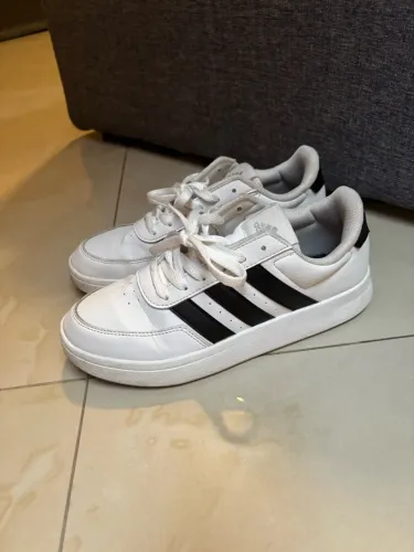 Tênis Adidas Branco