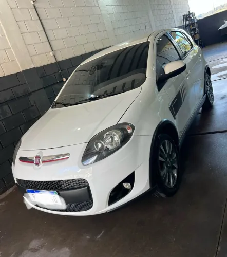 Fiat Palio Sporting 1.6 Flex 16V 5P 2016