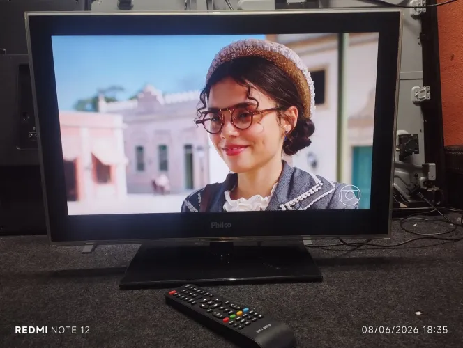 Tv 24" Philco ( não é smart ) com garantia