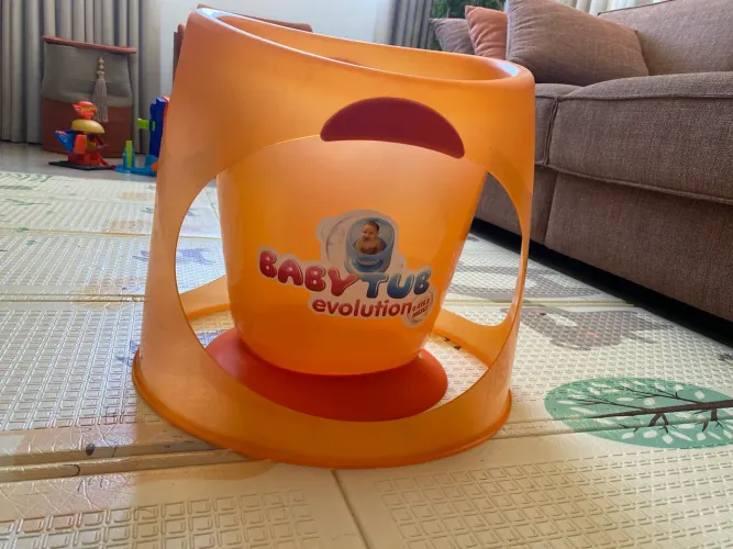 Baby Tub Evolution Original 0 a 8 Meses - Seminova