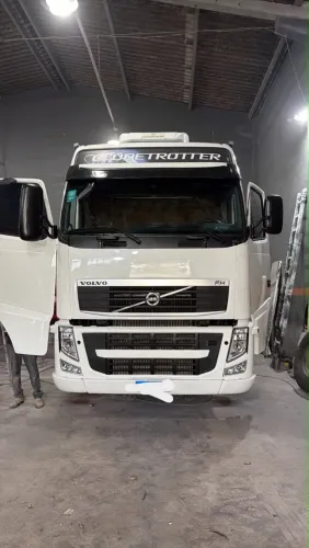 Caminhão volvo FH Ano 2008 a Venda, não troco