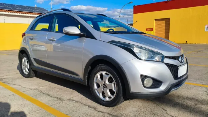 Hyundai HB20X Style 1.6 Flex 16V Mec. 2014