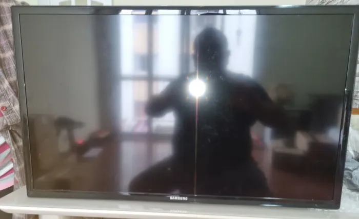Tv samsung 32 pol LCD 