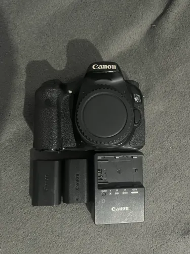 CAMERA CANON EOS 70D