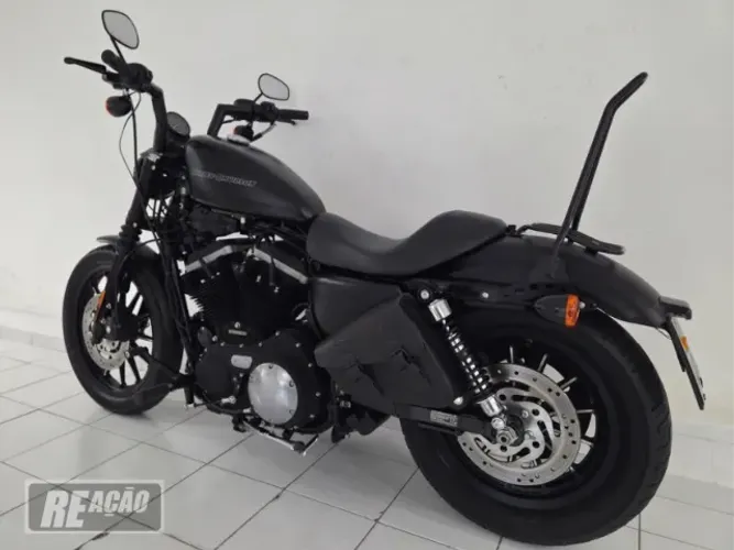 XL 883N IRON 2010 / Reação Suzuki