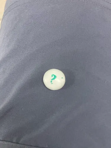 CHICLETE MENTOS COM UM PONTO DE INTERROGAÇÃO