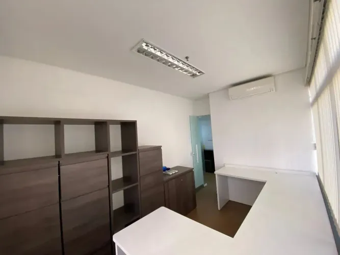 I ANÚNCIO 2  SALA COMERCIAL PARA LOCAÇÃO  LINDA, MODERNA E SUPER BEM LOCALIZADA!