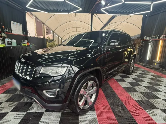 Jeep Grand Cherokee Limited 3.0 TB Dies. AUT 2015