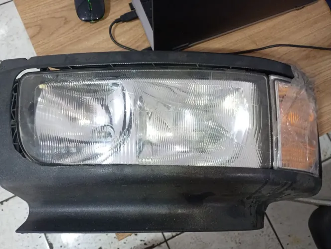 Par farol volvo VM