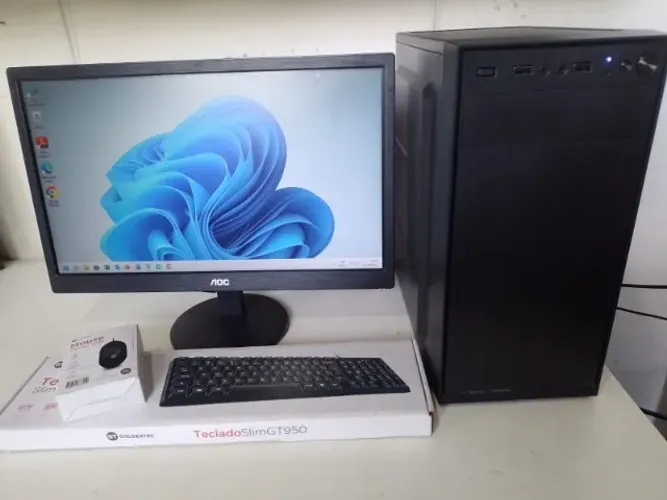 Computador i3 seminovo na caixa