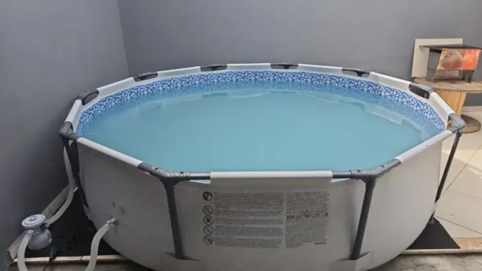 Piscina Bestway Steel Pro Max 4.678L + Bomba + Capa + Kit Limpeza