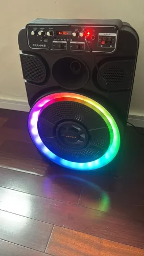 Caixa de som amplificada