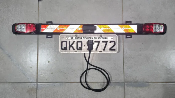 RÉGUA DE SINALIZAÇÃO EM LED PARA TRANSBIKE