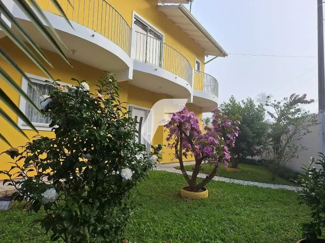 Casa 5 Quartos com Semi- Mobiliada - Encruzilhada