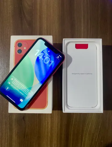 iPhone 11 (red)