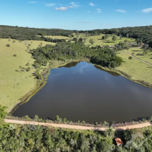 Fazenda Paineiras - 57,9 ha, Represa e Nascente