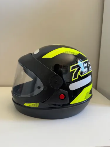 Capacete