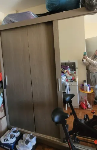 Guarda-roupa de casal para doação - tem que desmontar