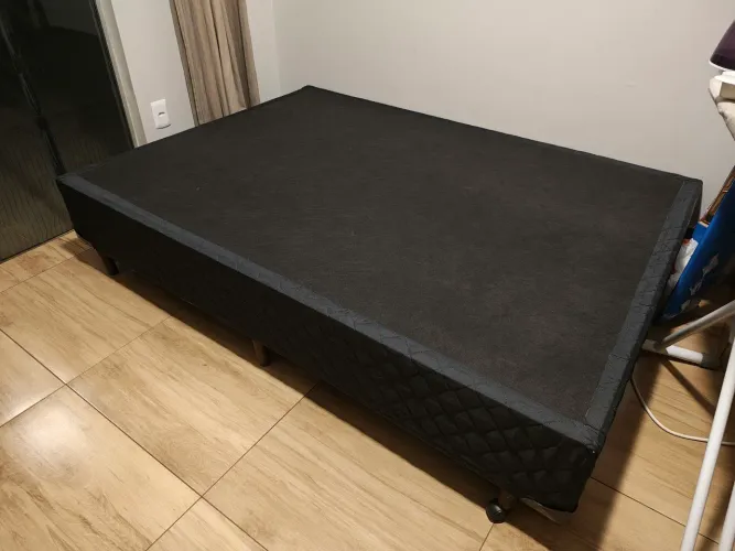 Vendo Cama Box Casal com Colchão Sem Uso
