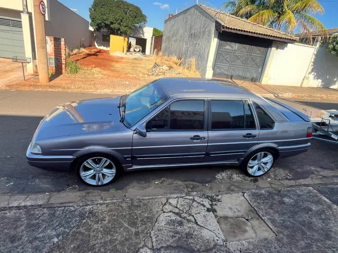 Volkswagen Santana Glsi / GLS 1.8/ 2.0 (álcool) 1996