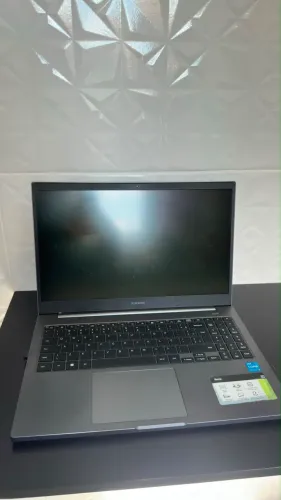 Samsung Book Intel Core i3 11ª Gen | 256GB SSD NVMe | Tela Full HD