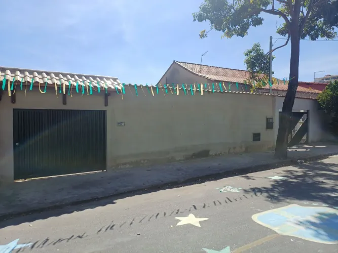 Vendo lote (360 m2) no bairro Canaã, em Belo Horizonte