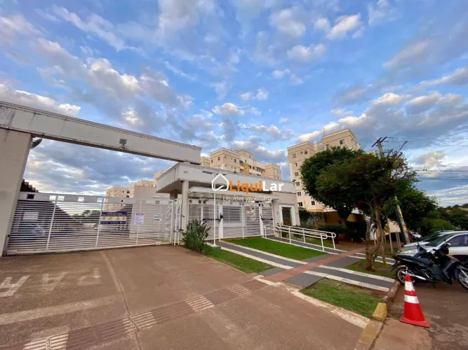 Apartamento à Venda no Piazza do Bosque com Suíte, Sacada, Cozinha Planejada e Lazer Compl