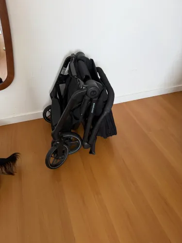 Carrinho de bebê leona 2 máxi cosi