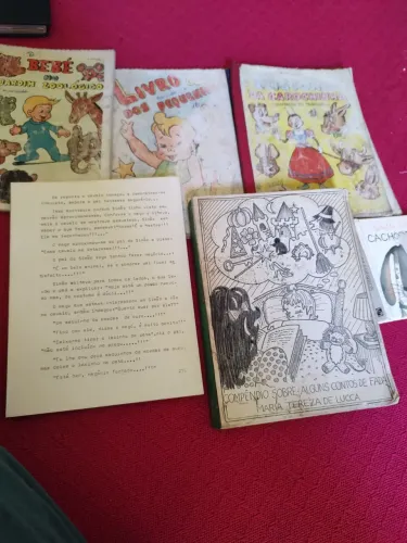 Coleção de Livros Infantis Antigos