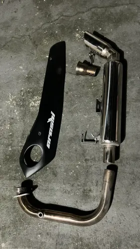 Escapamento fazer 250