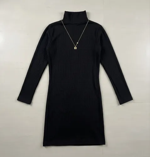 Roupa Feminina - Vestido Manga Longa