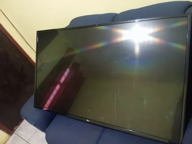 Televisão LG com defeito