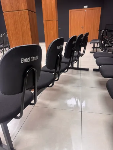 Cadeiras com longarina de 5 lugares