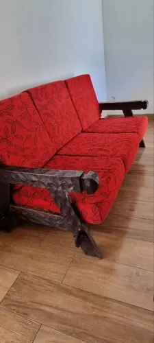 Conjunto de sofá em madeira maciça