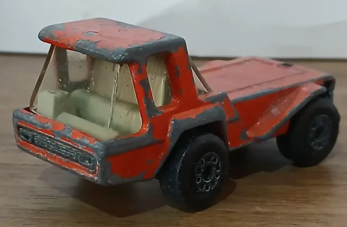Miniatura matchbox superfast no. 37 skip truck fabricado em 1976 pela Lesney na Inglaterra