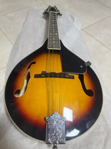 Bandolim Stagg 8 cordas Sunburst - Impecável