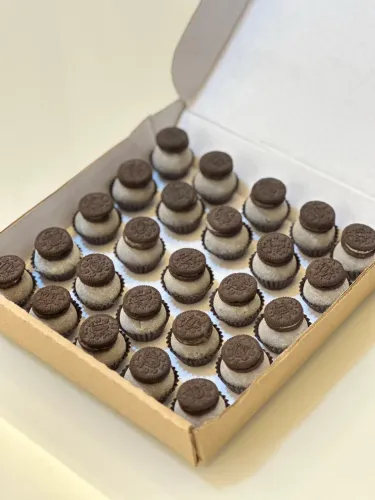 CENTO DE DOCINHOS / BRIGADEIROS TRADICIONAIS / BRIGADEIROS GOURMET