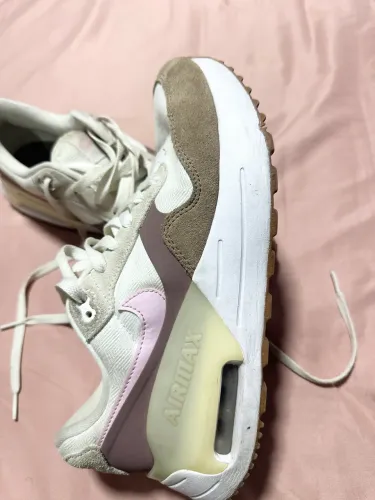 Nike Air Max 90