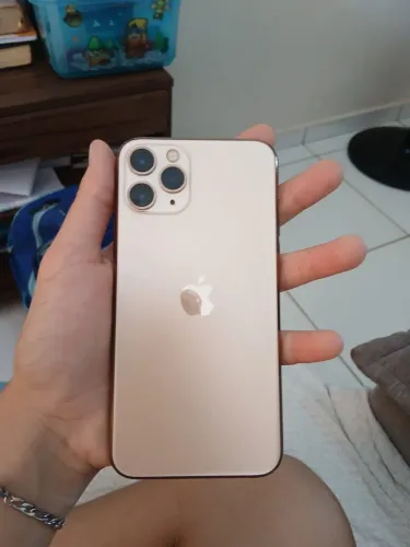 iphone 11 pro 64gb vendo ou troco